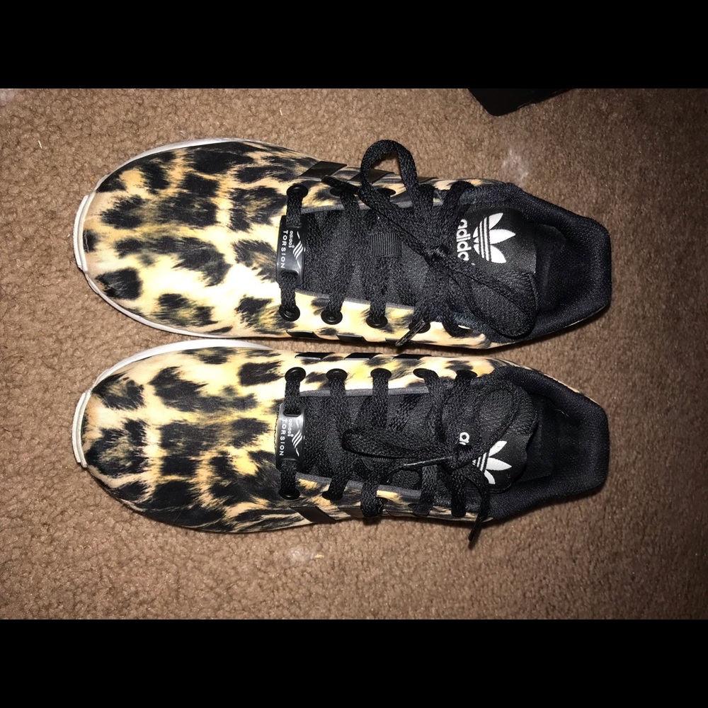 CHEETAH PRINT ADIDAS